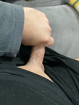 Snapshot of razorpine chatting on 02.26.26 razorpine online show from 02.26.26