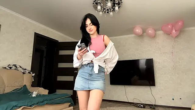 Snapshot of Soffiq chatting on 02.25.26 Soffiq online show from 02.25.26