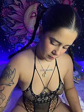 QueenNatt online show from 02.23.26