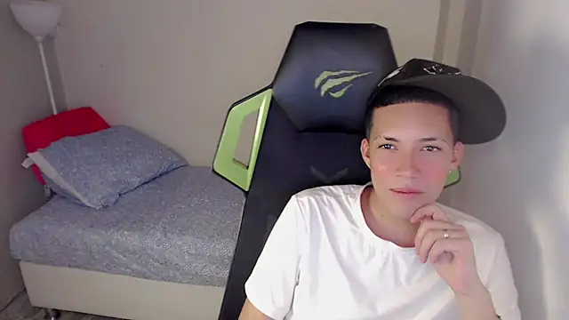 Street poemm  online show from 03.17.26