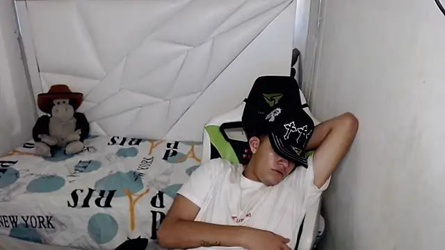 Street poemm  online show from 03.18.26