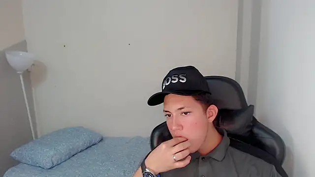 Street poemm  online show from 04.03.26