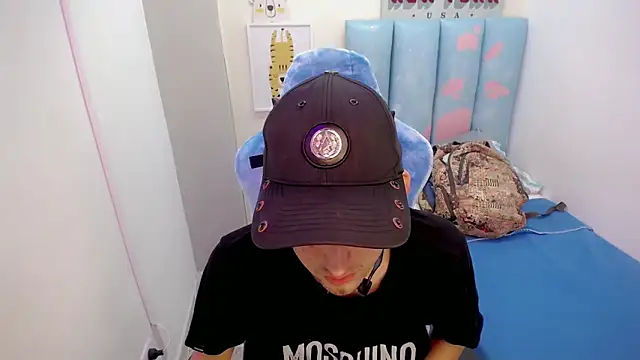 Snapshot of Houston_bby_ chatting on 02.27.26 Houston bby online show from 02.27.26