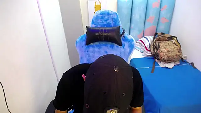 Snapshot of Houston_bby_ chatting on 02.28.26 Houston bby online show from 02.28.26