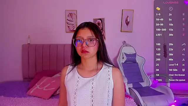 Zoow bluussh online show from 03.31.26