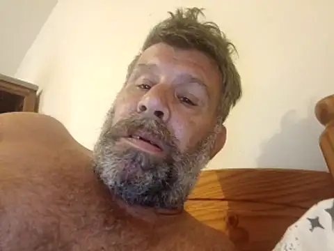 Snapshot of stud2512 chatting on 06.03.26 stud2512 online show from 06.03.26
