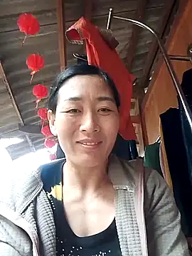 Snapshot of lris-Beauty77 chatting on 02.21.26 lris-Beauty77 online show from 02.21.26