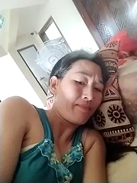 lris-Beauty77 online show from 04.13.26