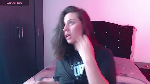 Snapshot of Ana__arms chatting on 02.24.26 Ana arms online show from 02.24.26