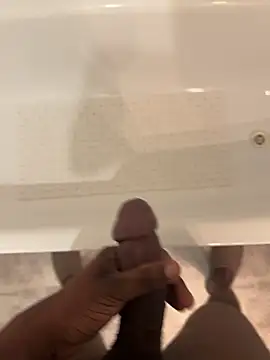 Snapshot of baiseurmeuf_parfait chatting on 03.01.26 baiseurmeuf parfait online show from 03.01.26