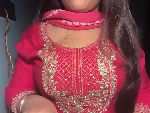 Snapshot of Avneet_kaurr1 chatting on 06.03.26 Avneet kaurr1 online show from 06.03.26