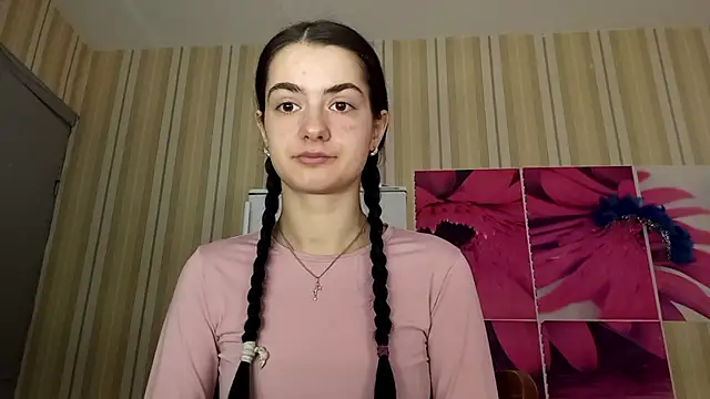 Snapshot of TuFoth chatting on 02.24.26 TuFoth online show from 02.24.26