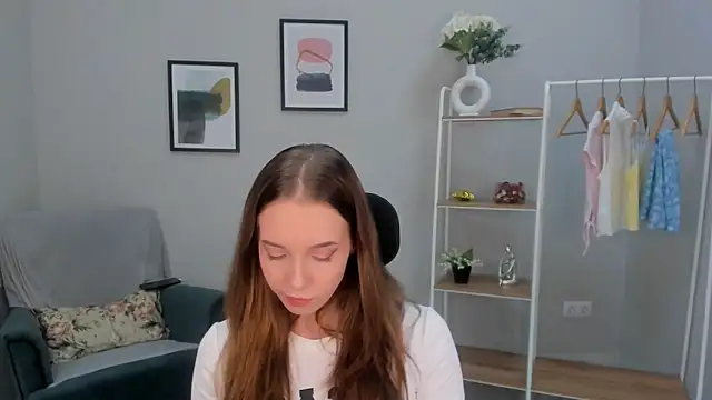 Snapshot of Nina_Crown chatting on 03.23.26 Nina Crown online show from 03.23.26