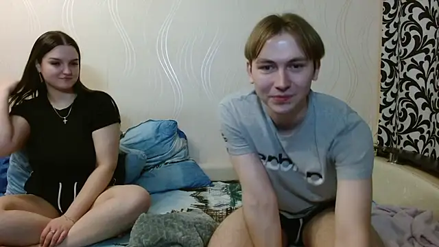 Snapshot of bighugs0 chatting on 04.01.26 bighugs0 online show from 04.01.26