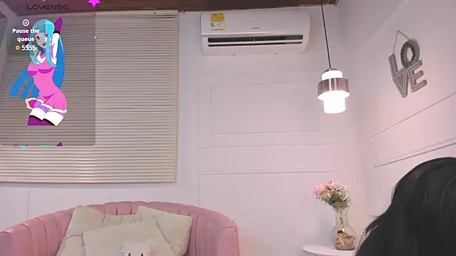 Snapshot of HannaMin chatting on 03.20.26 HannaMin online show from 03.20.26