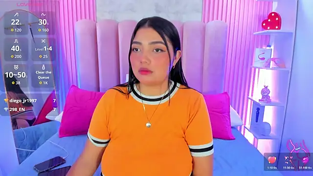 Snapshot of ArianaRougee chatting on 06.18.26 ArianaRougee online show from 06.18.26