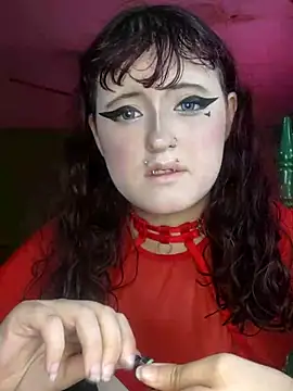 Snapshot of Kikimilkyy chatting on 02.21.26 Kikimilkyy online show from 02.21.26