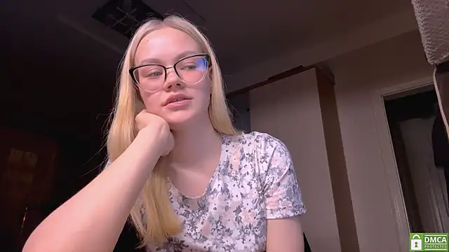 MiaCashe online show from 02.24.26