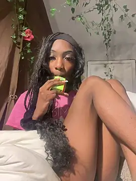 Snapshot of auraa_aa chatting on 02.25.26 auraa aa online show from 02.25.26