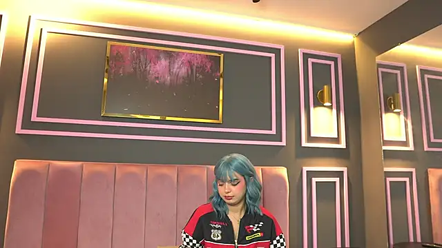 Snapshot of mekari_fox chatting on 06.11.26 mekari fox online show from 06.11.26