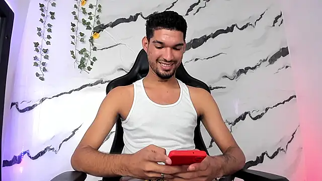 Snapshot of CarlosHotVibes chatting on 02.24.26 CarlosHotVibes online show from 02.24.26