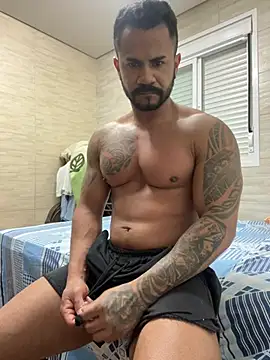 morenotatudo18cm online show from 02.28.26