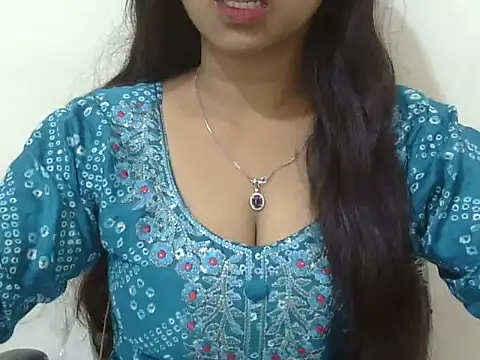 Snapshot of cute_momo_love chatting on 06.24.26 cute momo love online show from 06.24.26