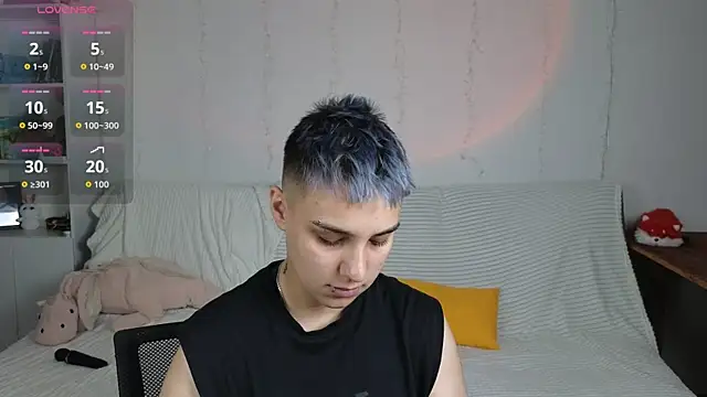 LuxuryLoverss online show from 07.12.26
