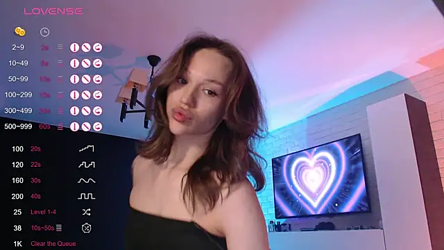 Snapshot of Jade_Amore chatting on 04.04.26 Jade Amore online show from 04.04.26