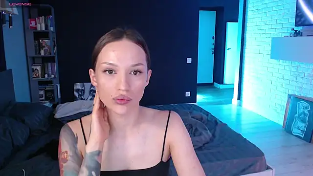 Snapshot of Jade_Amore chatting on 07.12.26 Jade Amore online show from 07.12.26