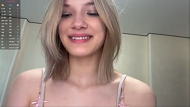 Snapshot of Carolini_i chatting on 07.01.26 Carolini i online show from 07.01.26