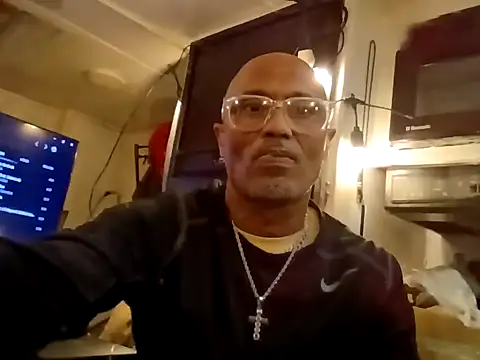 Baddesetboy4ya online show from 02.24.26