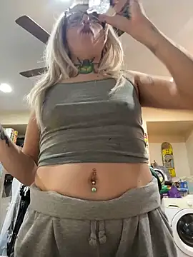 nightmar3doll online show from 04.25.26