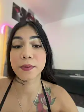 Snapshot of Pamela23x chatting on 05.20.26 Pamela23x online show from 05.20.26