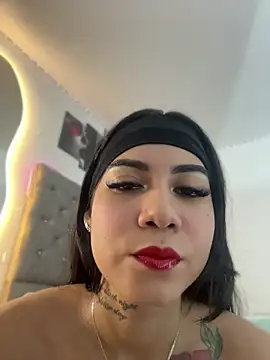 Snapshot of Pamela23x chatting on 05.28.26 Pamela23x online show from 05.28.26