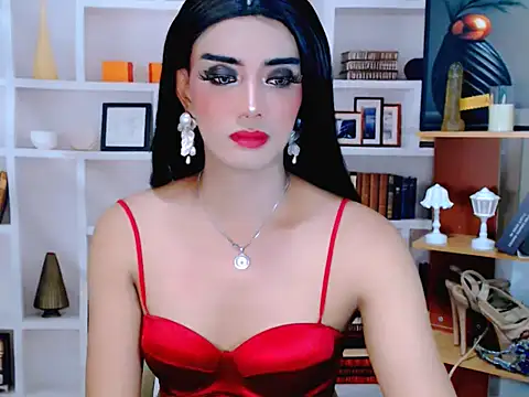 Queeny Cassandra online show from 05.11.26
