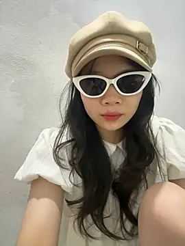 Snapshot of Nancyk6 chatting on 04.12.26 Nancyk6 online show from 04.12.26