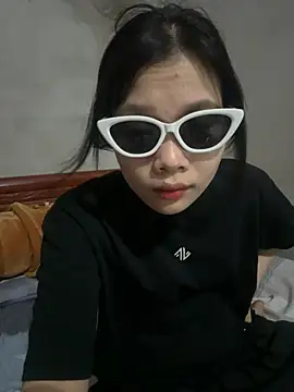 Snapshot of Nancyk6 chatting on 04.21.26 Nancyk6 online show from 04.21.26
