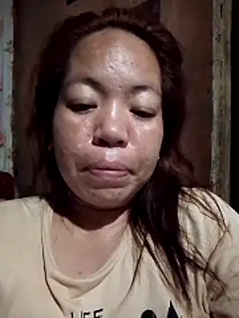 Snapshot of sweet_lhyn chatting on 05.22.26 sweet lhyn online show from 05.22.26