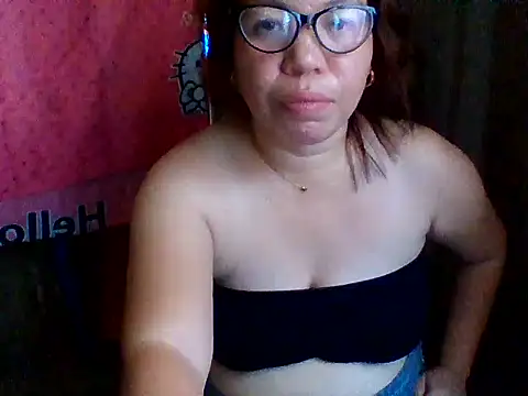 Snapshot of sweet_lhyn chatting on 07.13.26 sweet lhyn online show from 07.13.26