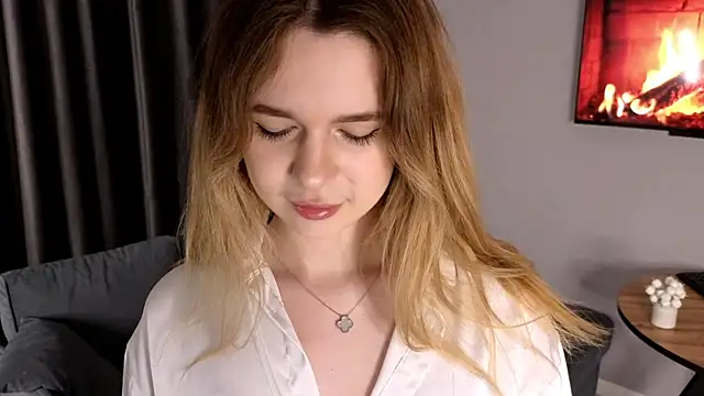 Snapshot of JeanaTownsend chatting on 05.15.26 JeanaTownsend online show from 05.15.26