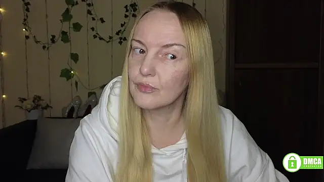 Snapshot of Bella_soulmate chatting on 02.24.26 Bella soulmate online show from 02.24.26