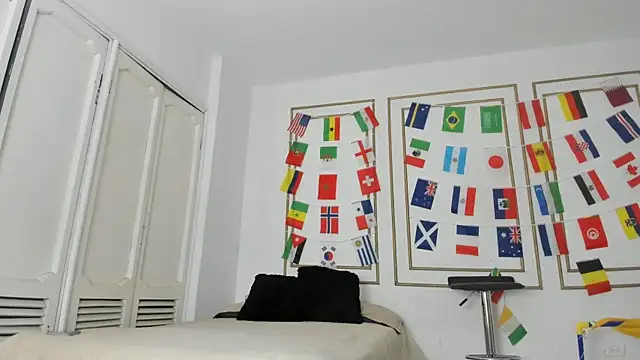 Snapshot of emily_gaviria1 chatting on 07.01.26 emily gaviria1 online show from 07.01.26