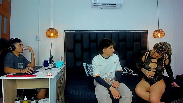 nobodyknows01 online show from 02.27.26