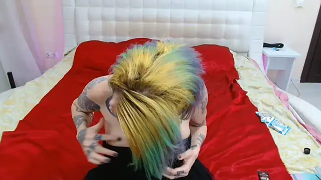 Snapshot of Tasty_Zombie chatting on 05.15.26 Tasty Zombie online show from 05.15.26