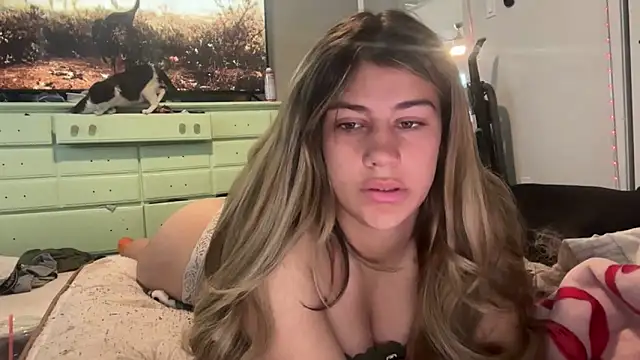 TheLexiLuvvr online show from 02.24.26