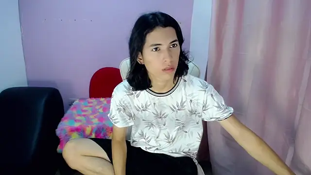 Larry craft online show from 03.05.26