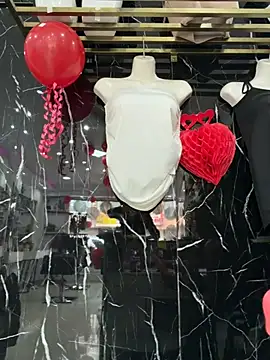 Snapshot of RubiaMorena chatting on 02.26.26 RubiaMorena online show from 02.26.26