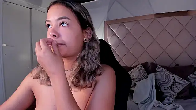 Snapshot of dulce_lyraa1 chatting on 06.26.26 dulce lyraa1 online show from 06.26.26