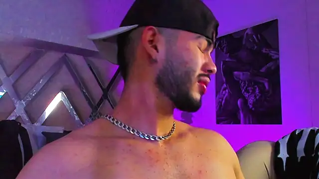 Snapshot of Vincentblack chatting on 04.03.26 Vincentblack online show from 04.03.26